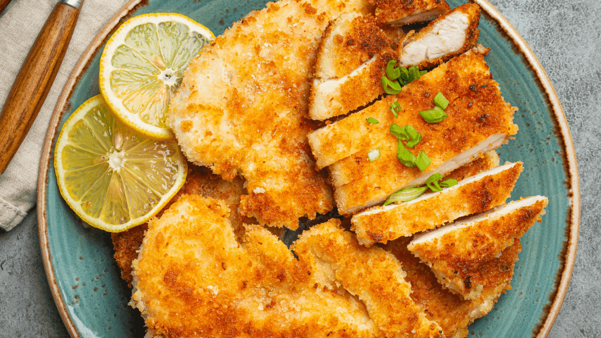 Frango brasileiro faz tanto sucesso na China que o país é o maior comprador do produto