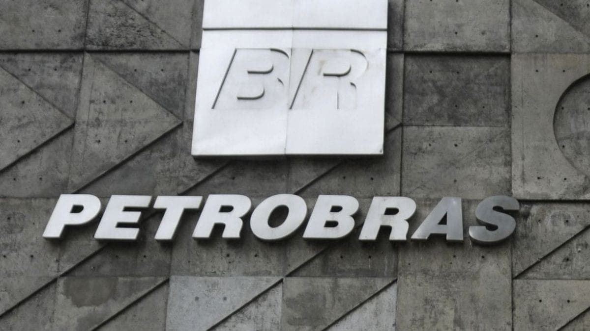 Petrobras identifica petróleo de alta qualidade na Bacia de Campos
