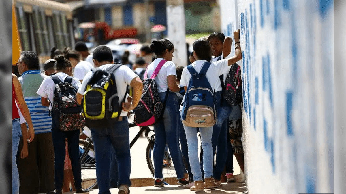 Estudantes brasileiros têm baixo desempenho nas três áreas avaliadas pelo Pisa 2022