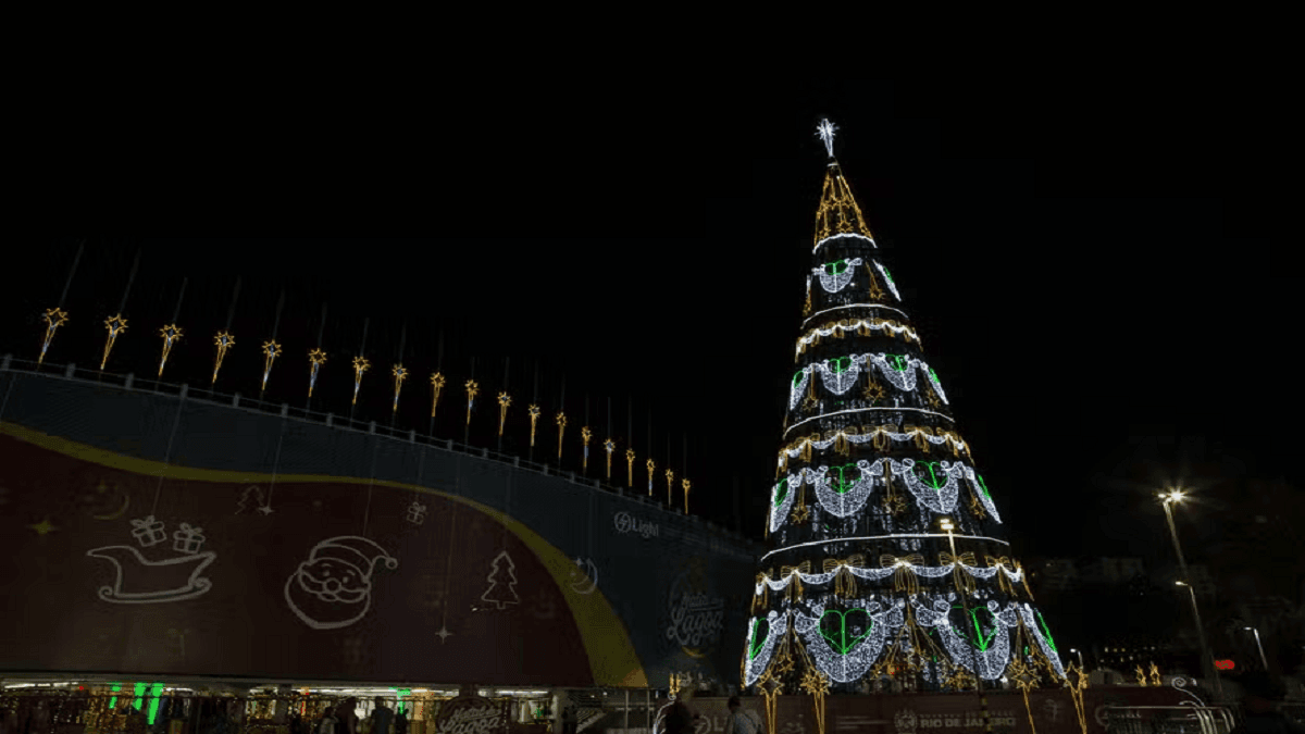 A Mostra vai contar com a exposição de diferentes artistas durante a programação do "EnCantos e Luzes de Natal 2025"
