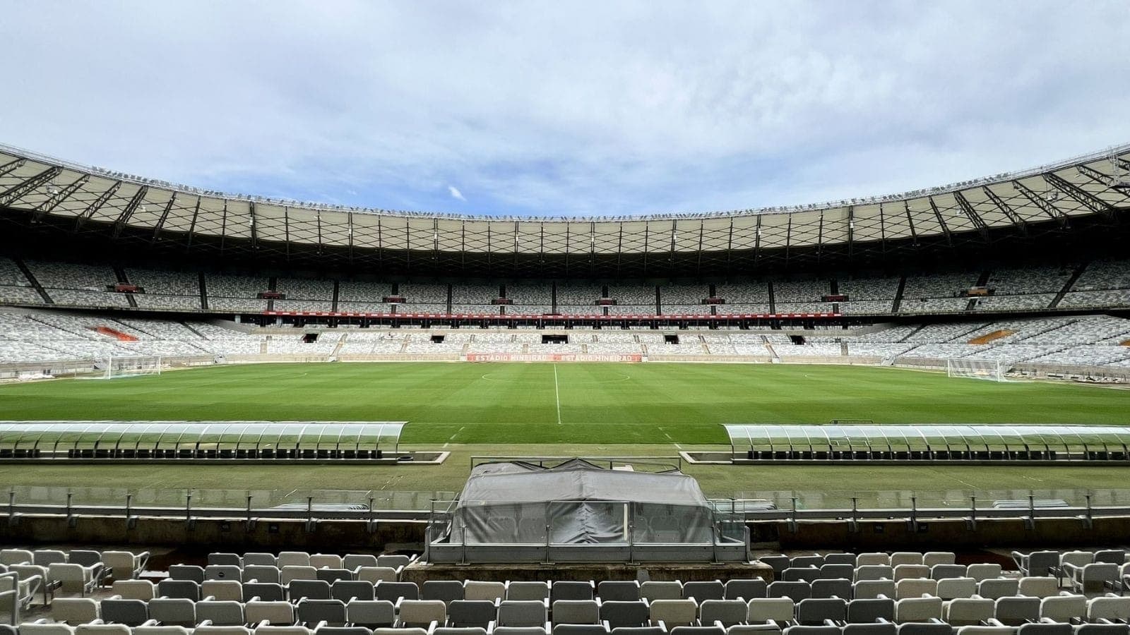 Mineirão é o palco da Supercopa do Brasil entre Palmeiras e São Paulo