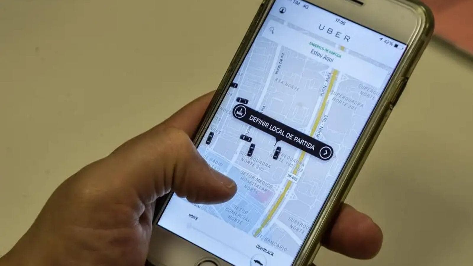 Prefeitura pode pagar carros de aplicativo para população, como os da Uber, durante greve de ônibus