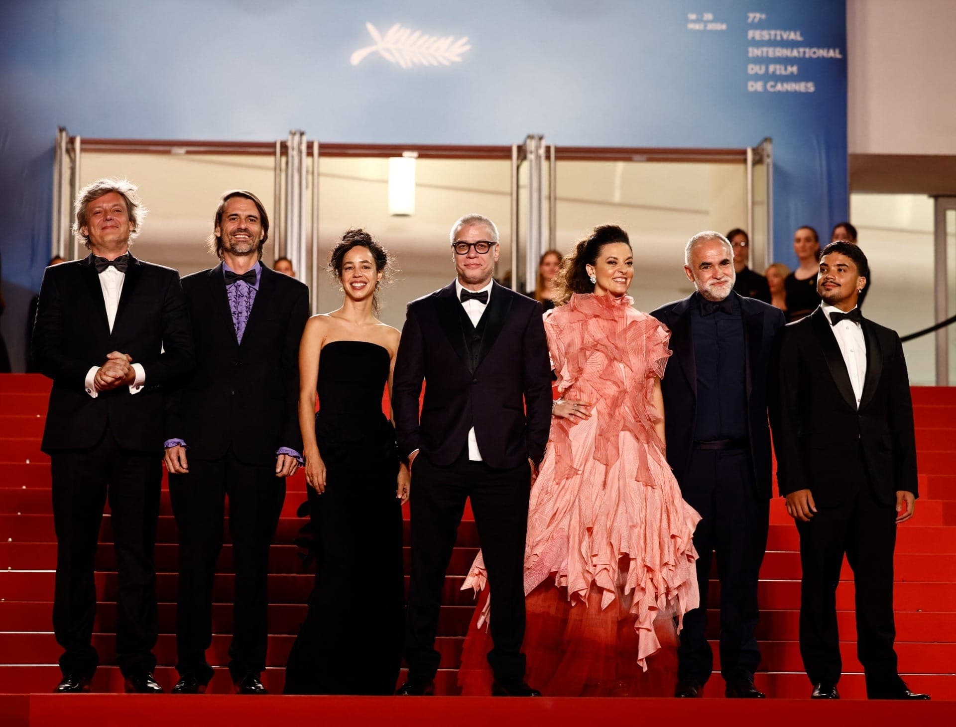 Elenco de Motel Destino no Festival de Cannes 2024