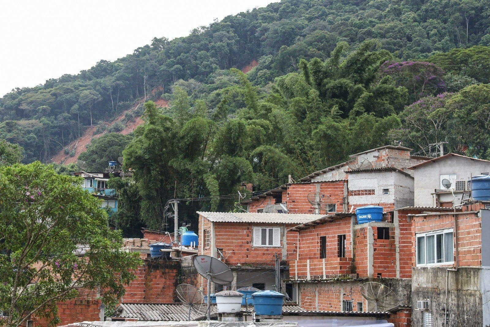 Vila Sahy, em São Sebastião em estado de calamidade após chuvas de 2024