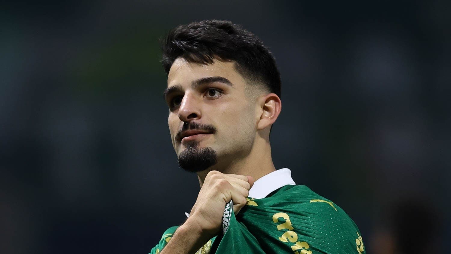 Flaco López desbanca Vitor Roque e assume a titularidade no ataque do Palmeiras