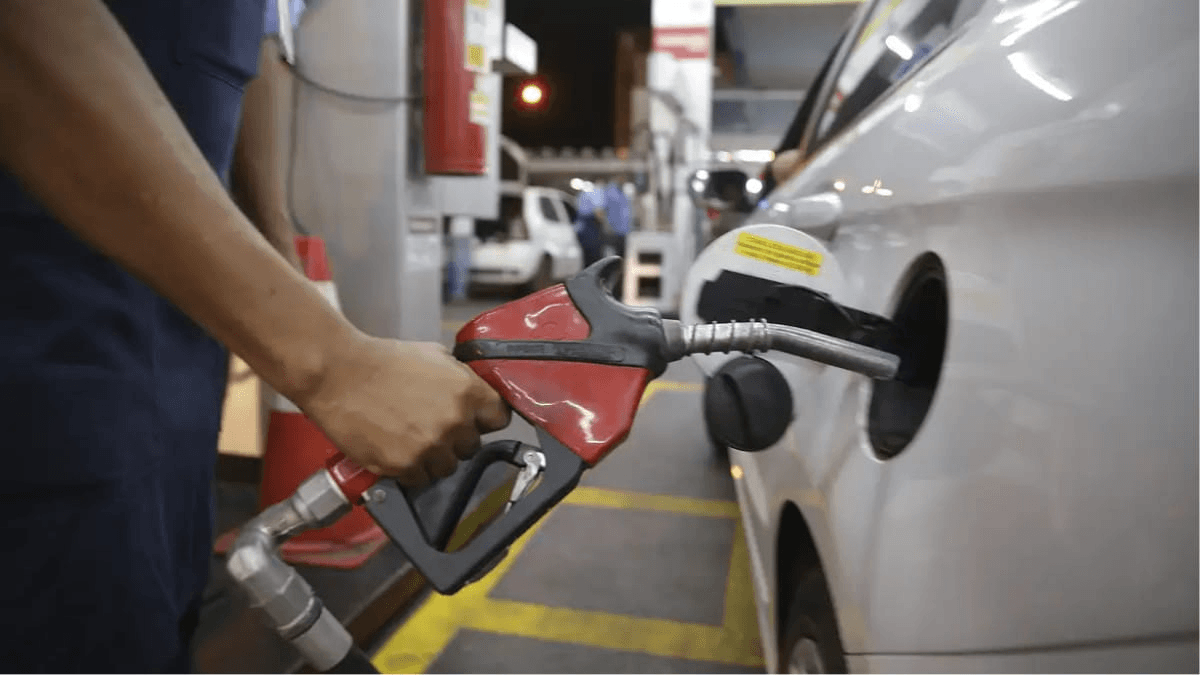 Gasolina comum e etanol apresentaram reduções nos seus preços nesse mesmo intervalo