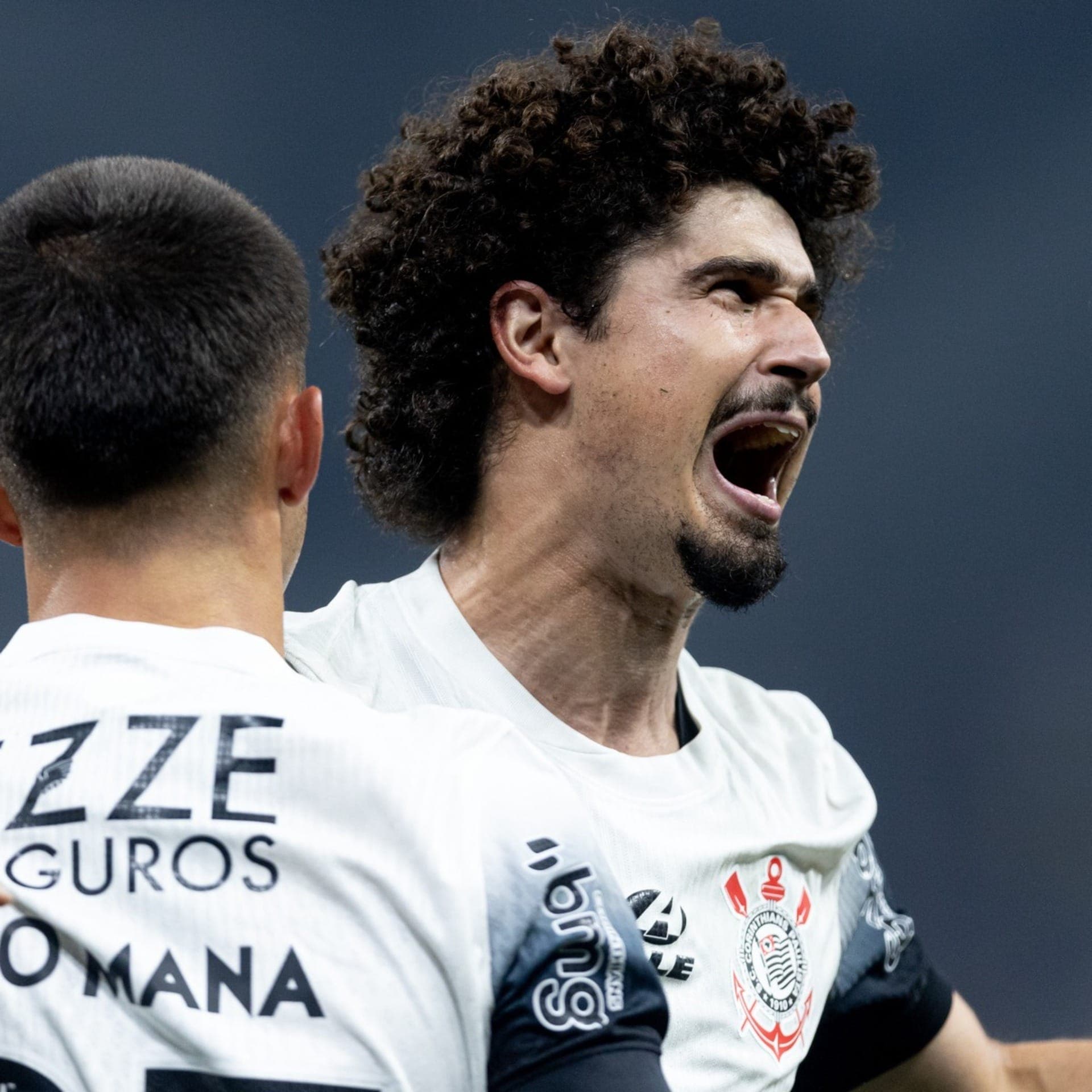 André Ramalho cometeu pênalti na partida contra o Vasco