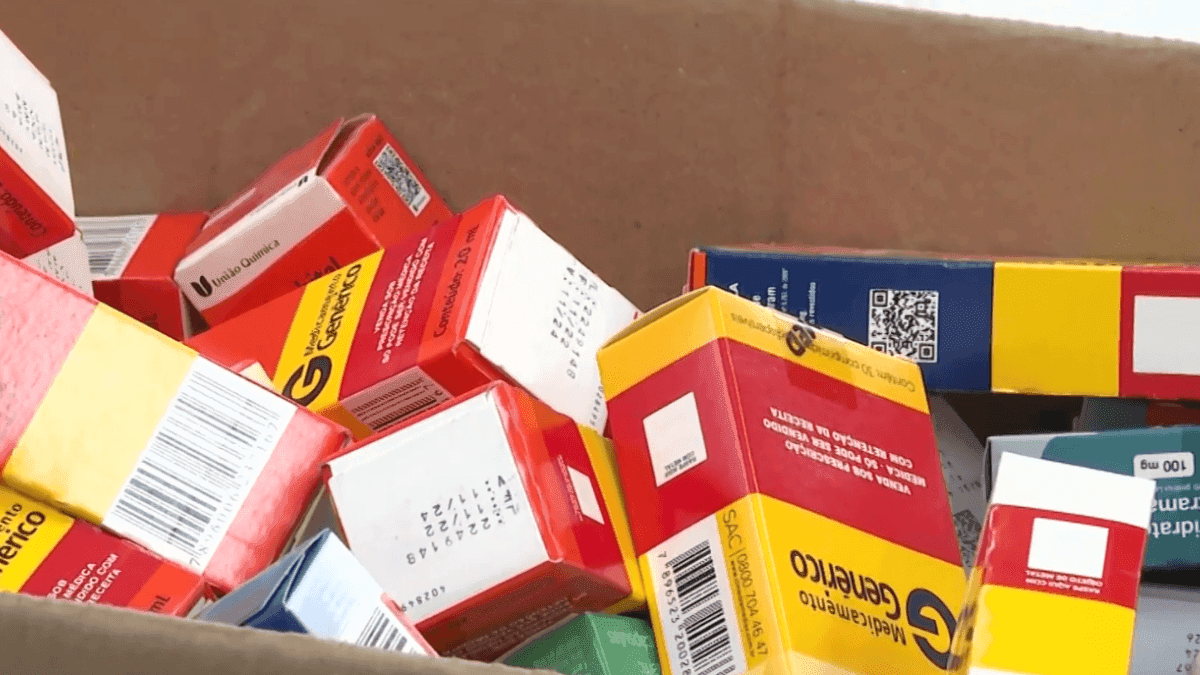 Juiz suspende regra que autorizava farmacêuticos a prescreverem medicamentos