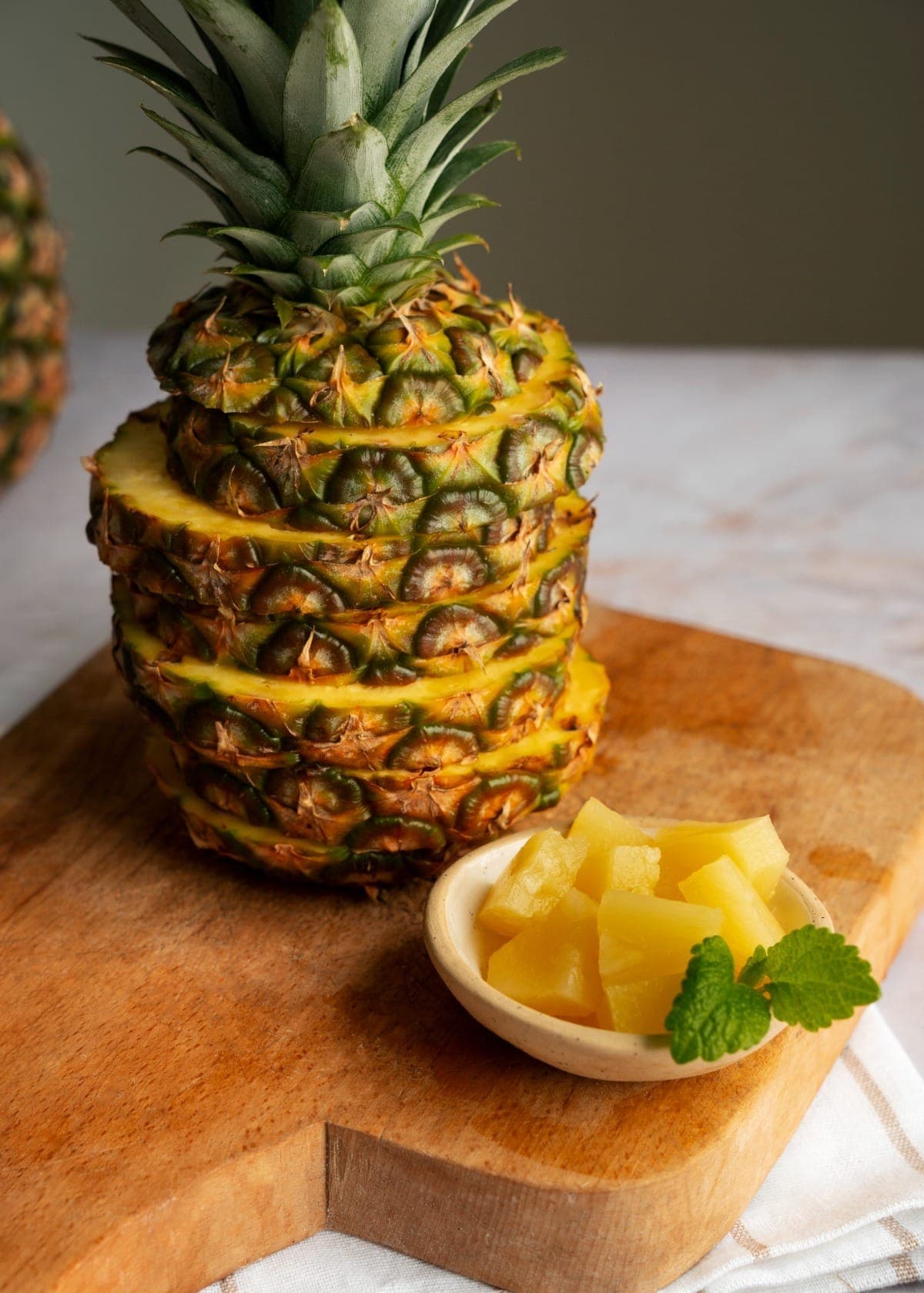 Abacaxi é uma das frutas da estação