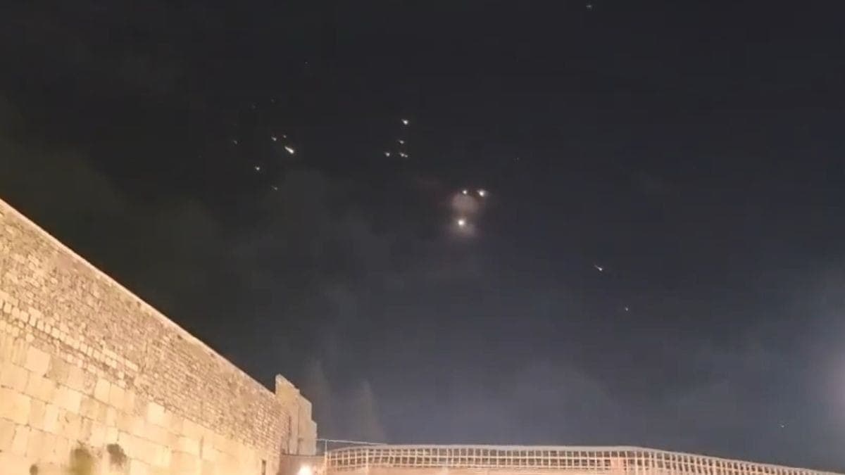 Defesa de Israel divulga vídeo que mostra “chuva de mísseis” em Jerusalém