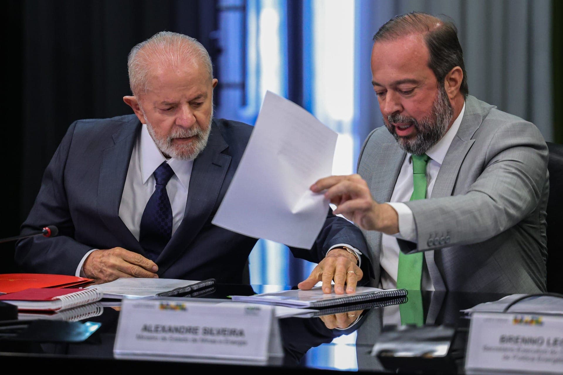 Presidente Luiz Inácio Lula da Silva (PT) e o ministro Alexandre Silveira, de Minas e Energia