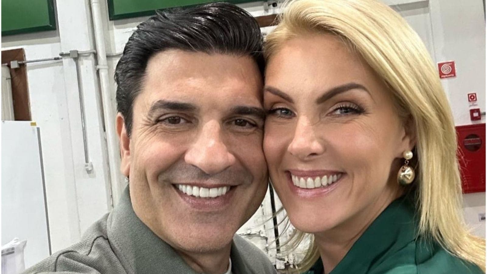Ana Hickam fala sobre gravidez no casamento com Edu Guedes