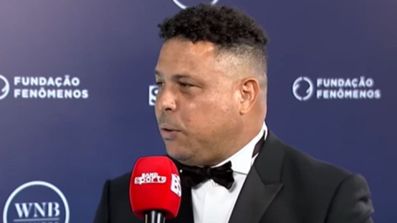 Ronaldo Fenômeno em leilão da Fundação Fenômenos