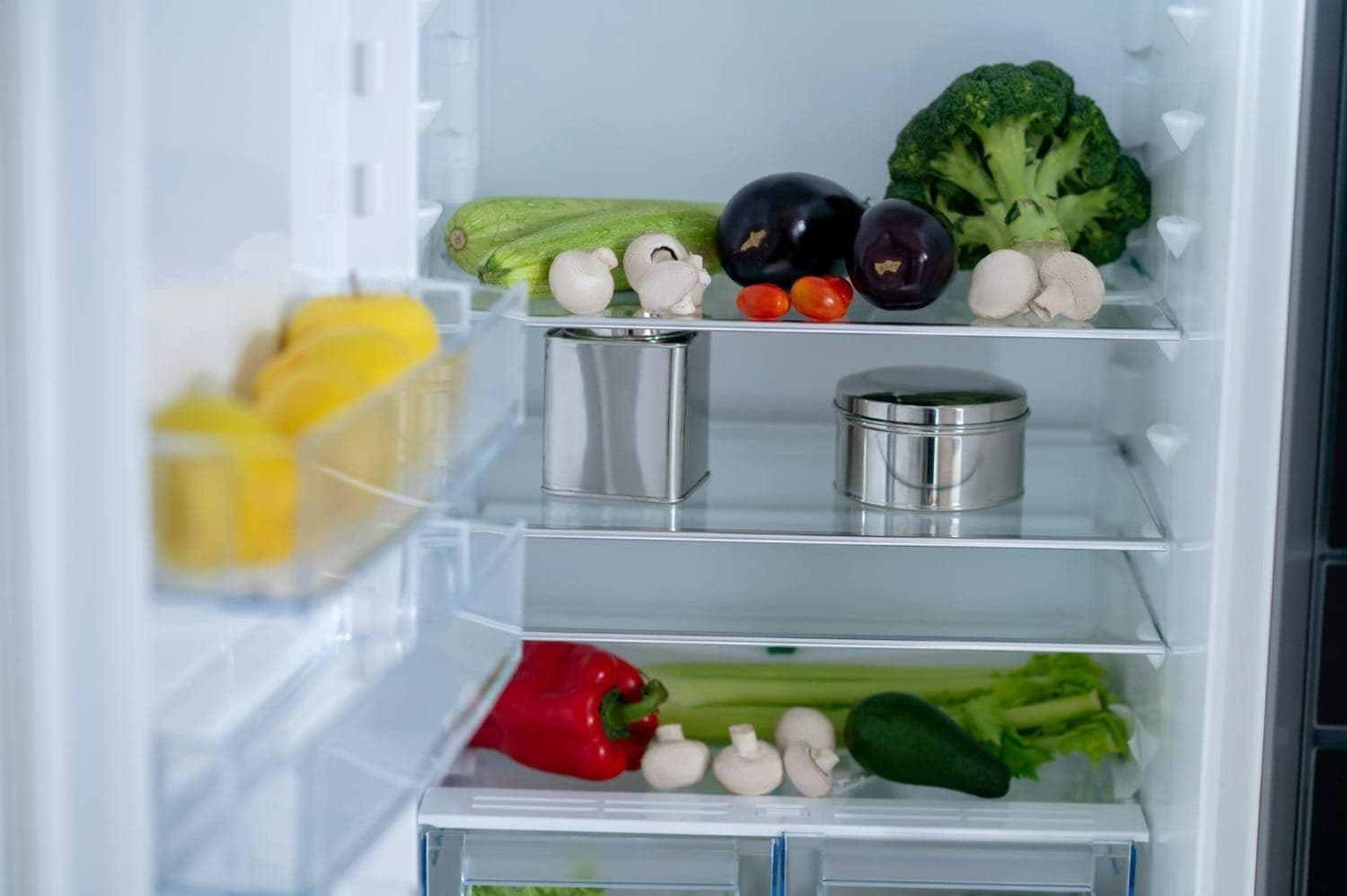 Confira como armazenar os alimentos na geladeira para evitar desperdício