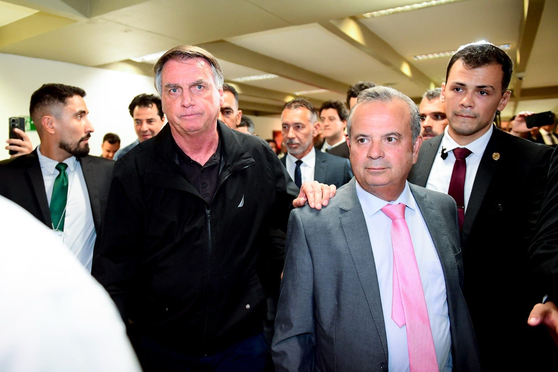 Líder da Oposição no Senado, Rogerio Marinho (PL-RN) e o presidente Bolsonaro