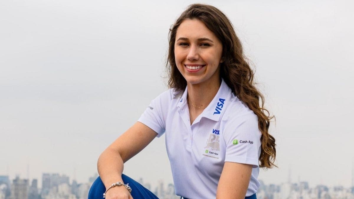 Rafaela Ferreira participou da apresentação da Racing Bulls