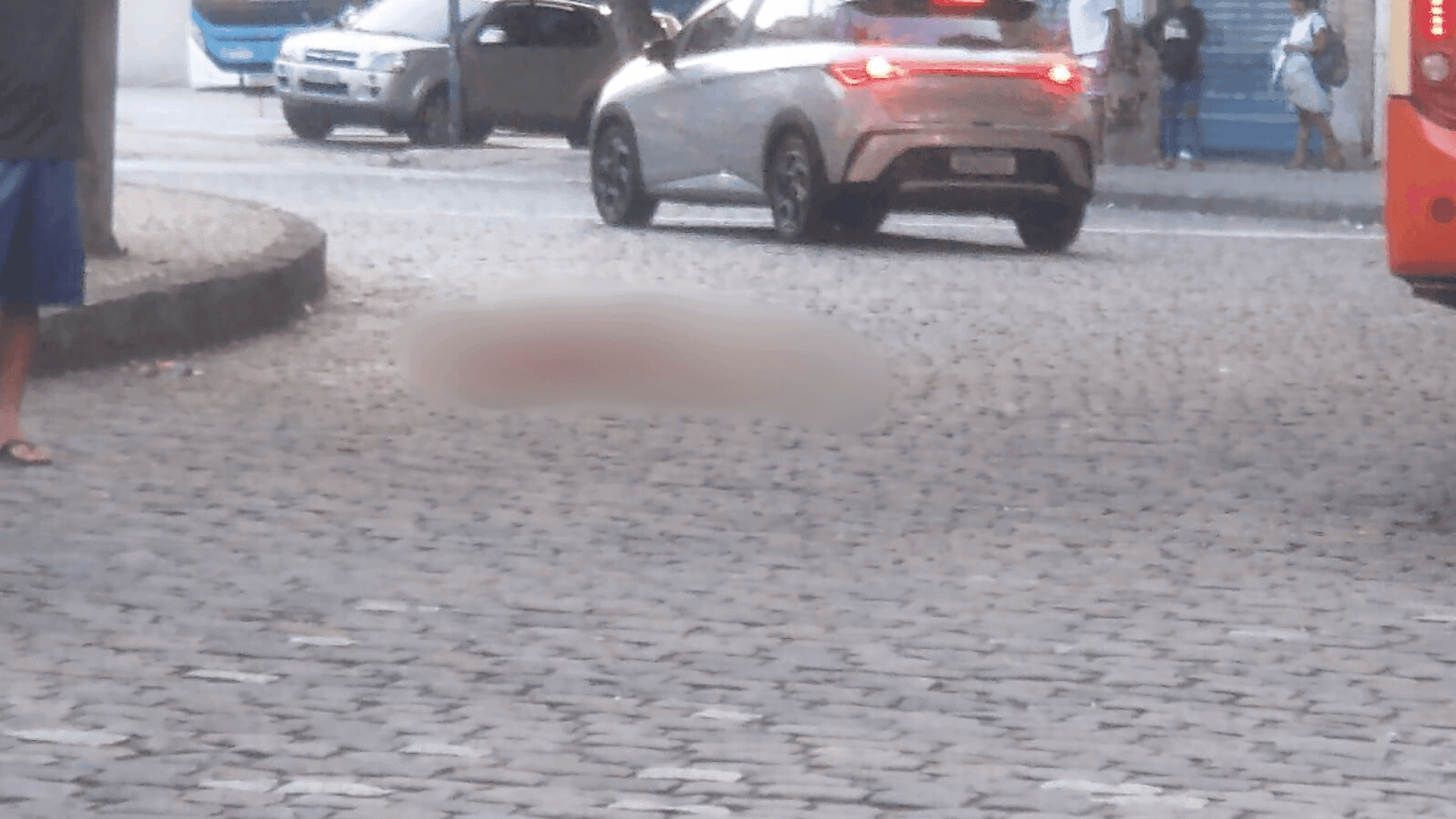 Em nota, o Rio Ônibus, sindicato das empresas, lamentou o ocorrido