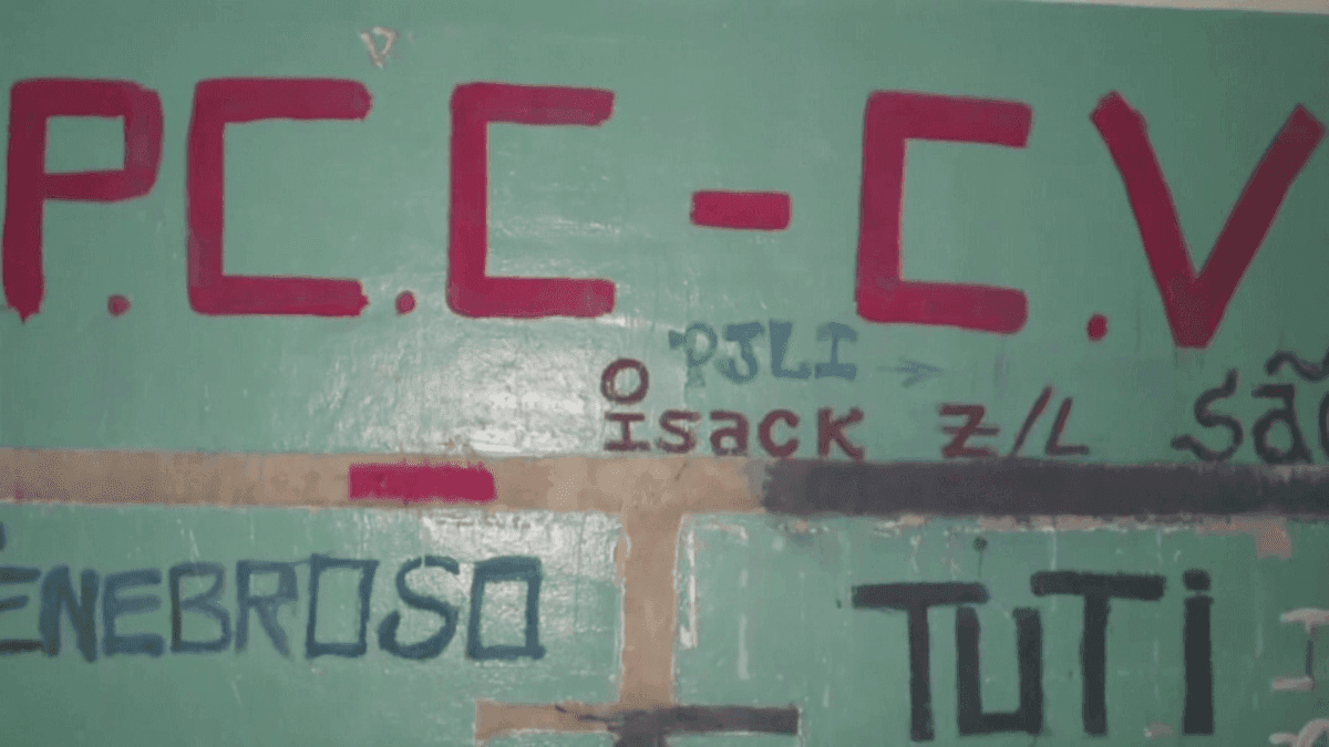 "Salve" da paz: PCC e Comando Vermelho proíbem troca de ataques