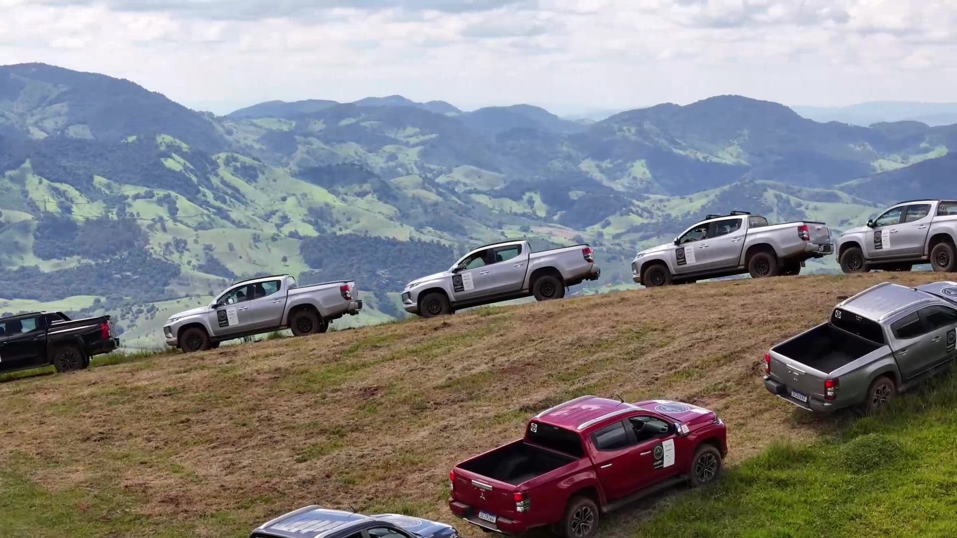 LiderX Engage Mitsubishi reúne líderes para experiência off-road