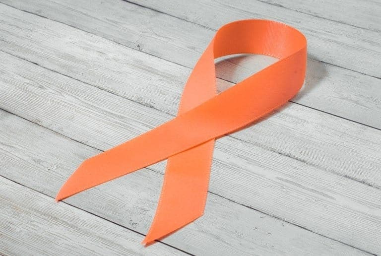 Campanha Fevereiro Laranja informa sobre as leucemias