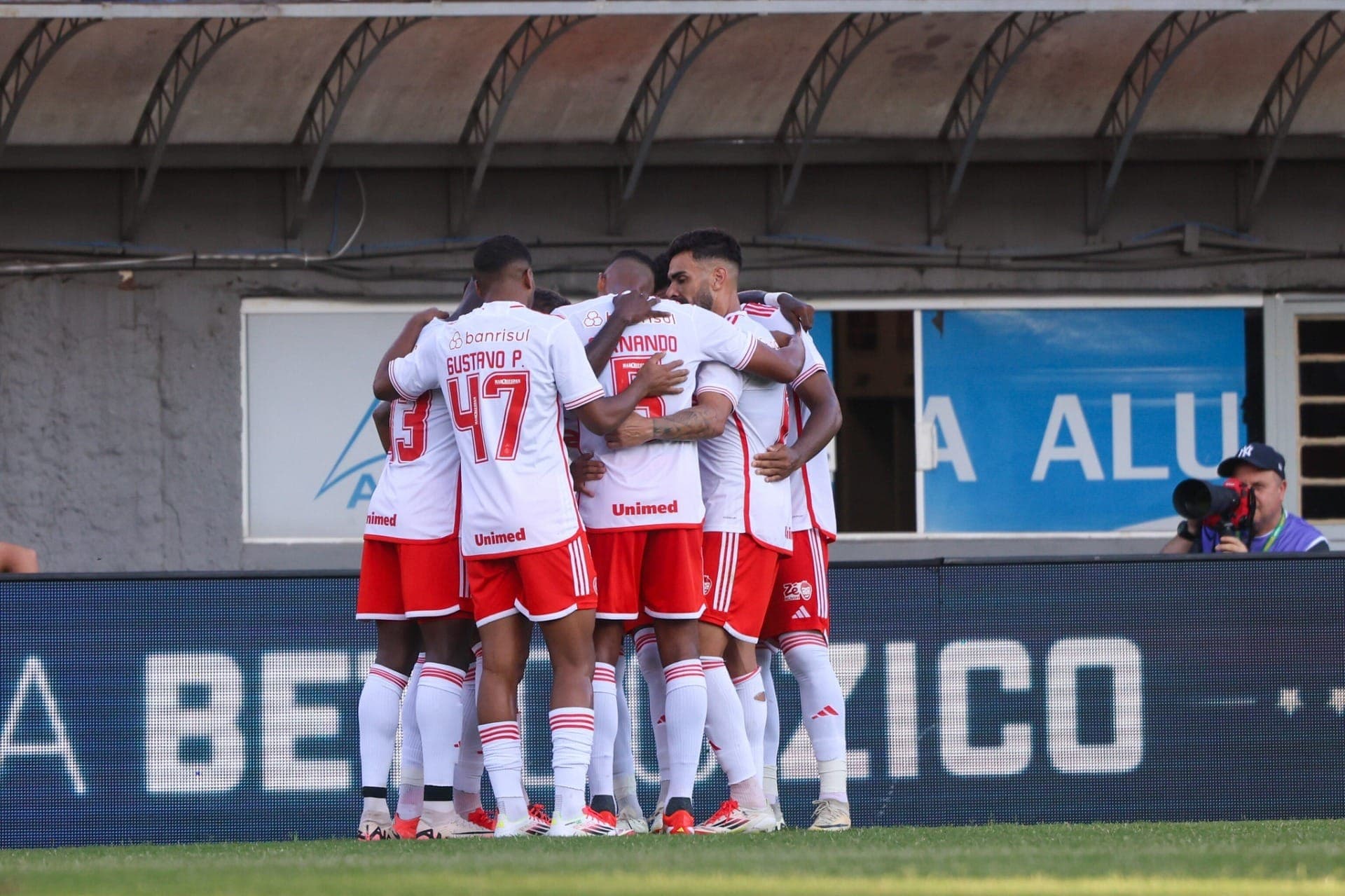 Inter abre vantagem contra o Caxias na semifinal do Gaúcho