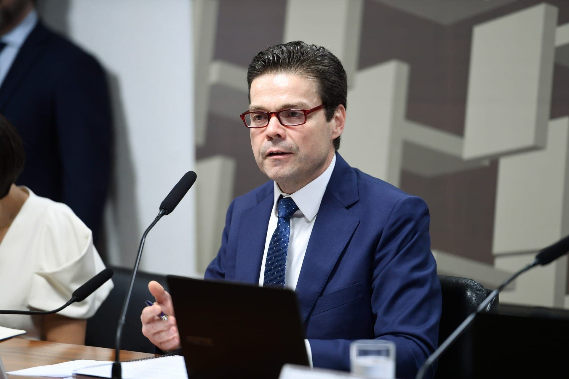 Nilton José Schneider David, em pronunciamento no Senado Federal