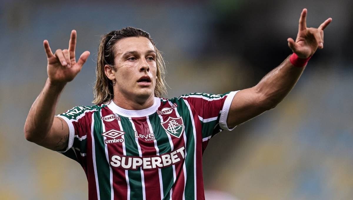 Canobbio, do Fluminense, comemora gol sobre o Bangu