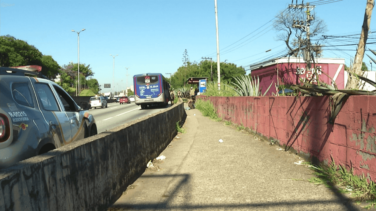 Homem é assassinado durante tentativa de assalto em ponto de ônibus na Grande SP