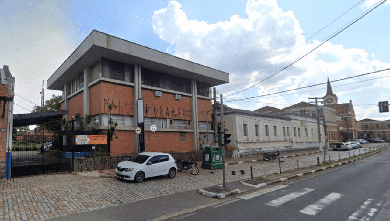 O Centro de Educação Profissional de Campinas (Ceprocamp) fica na região Central