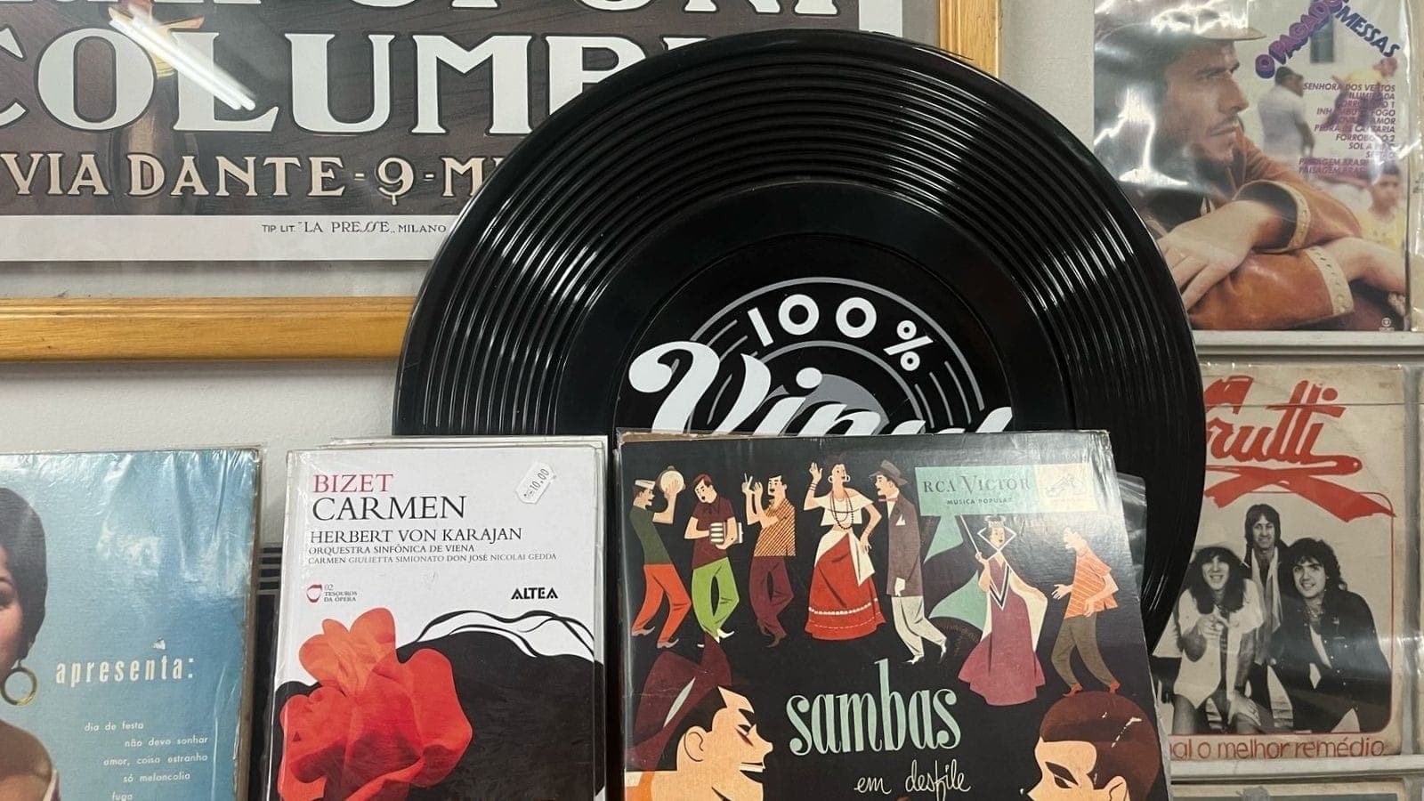 Consumo dos discos de vinil cresce entre os mais jovens