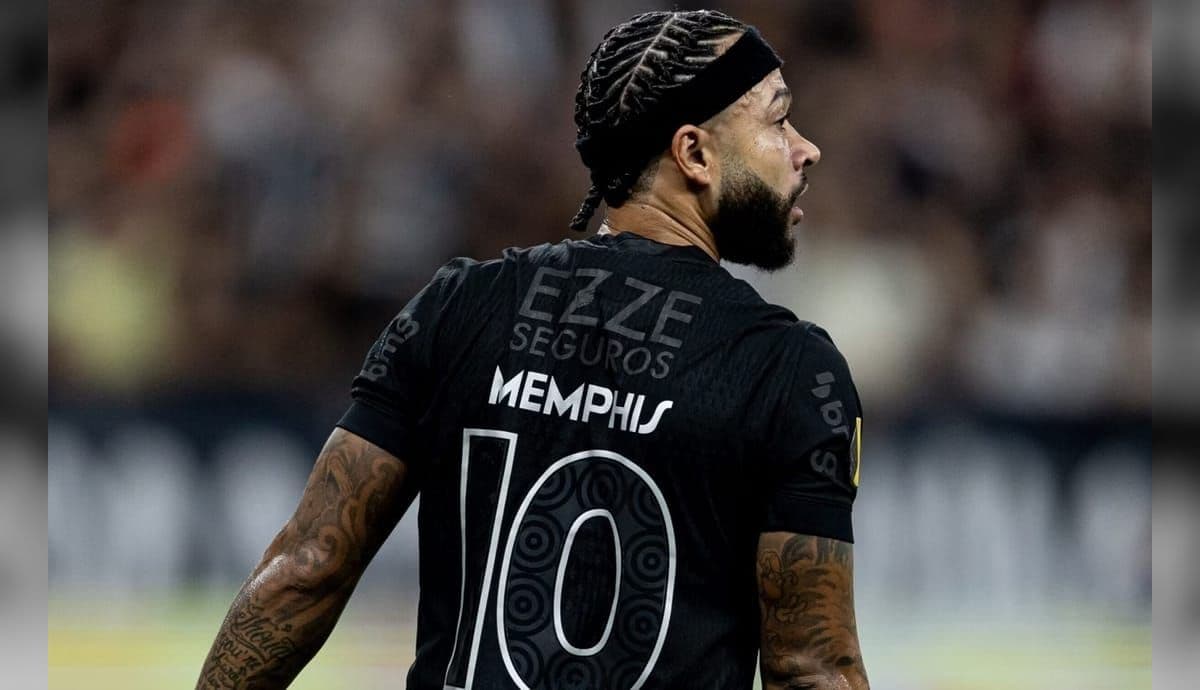 Memphis aparece na pré-lista de convocação da Holanda