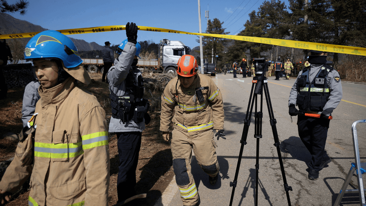 Caças sul-coreanos bombardeiam área civil por engano