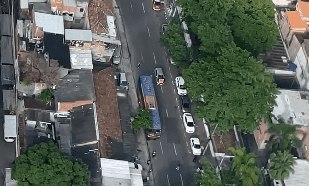 Os criminosos desceram na altura da Cidade da Alta