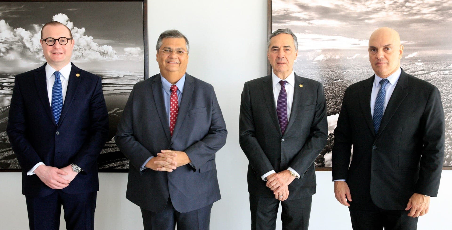 Ministros Cristiano Zanin e Flávio Dino, do Supremo Tribunal Federal