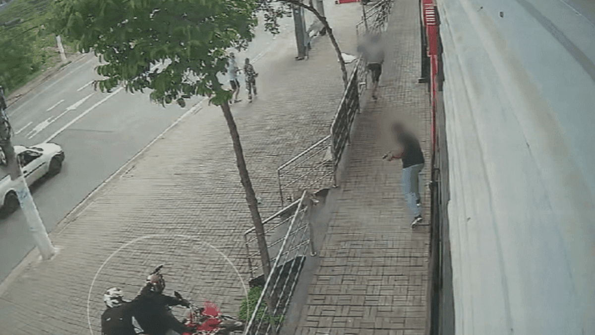 Atirador esportivo reage a assalto e troca tiros com bandidos na zona sul de SP