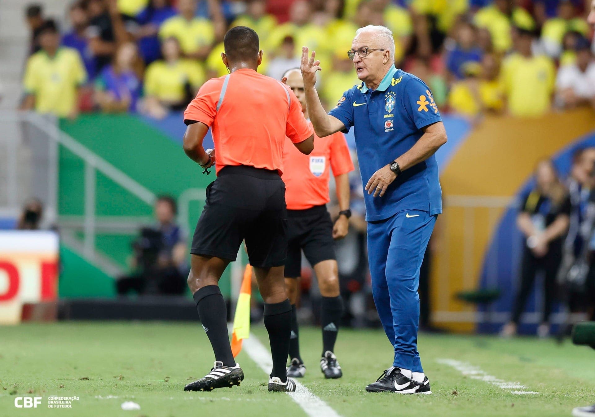 Dorival Jr. em Brasil x Colômbia pelas Eliminatórias
