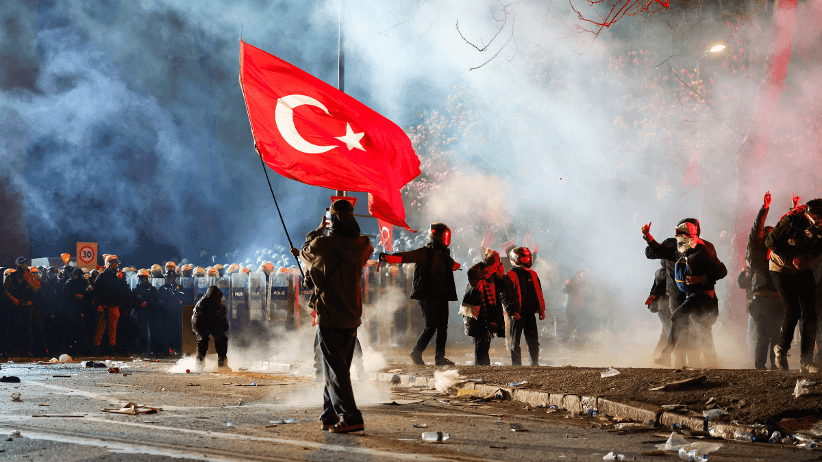 Protesto contra a prisão de Ekrem Imamoglu, em Istambul, na Turquia