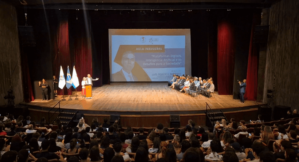 Na manhã desta sexta-feira, o ministro comandou a aula inaugural do 1° semestre letivo da UERJ.