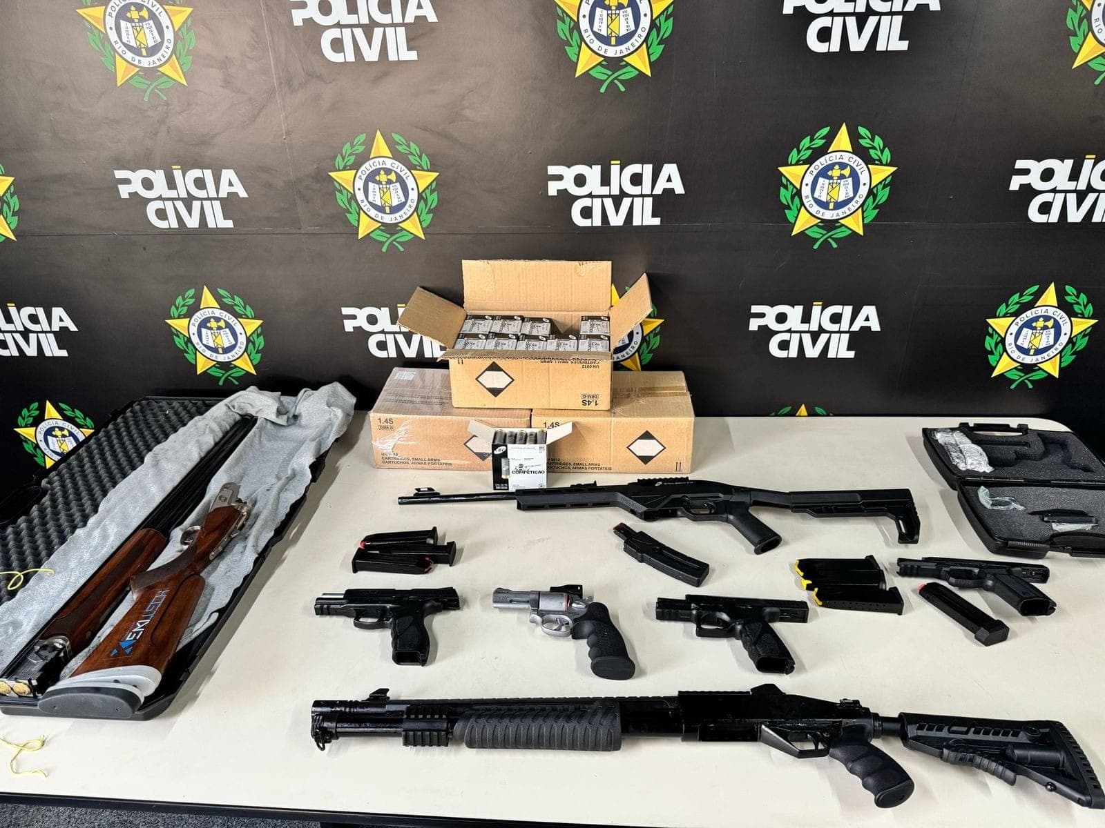 Armamento desviado apreendido em Campos dos Goytacazes