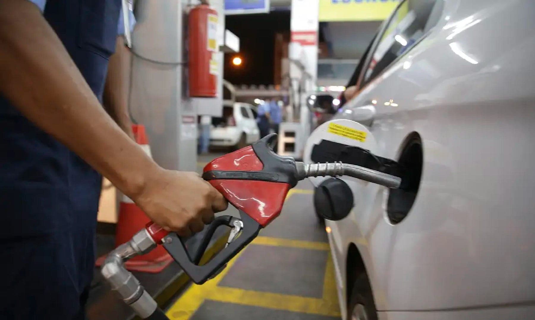 Petrobras anuncia redução de R$ 0,17 por litro de diesel