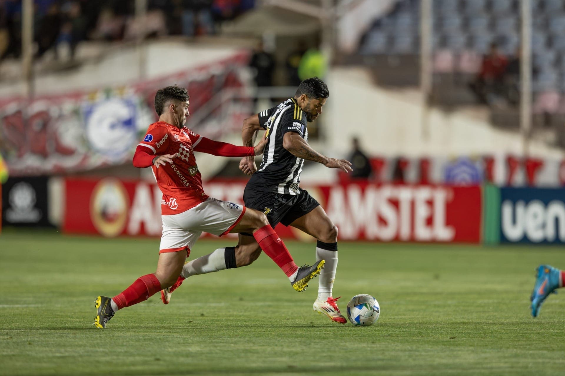 Hulk durante Cienciano e Atlético-MG, pela Sul-Americana