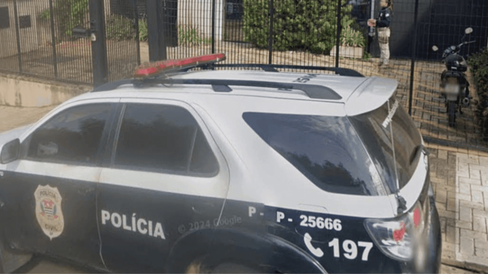 A criança ficou dentro do carro por mais de 6 horas