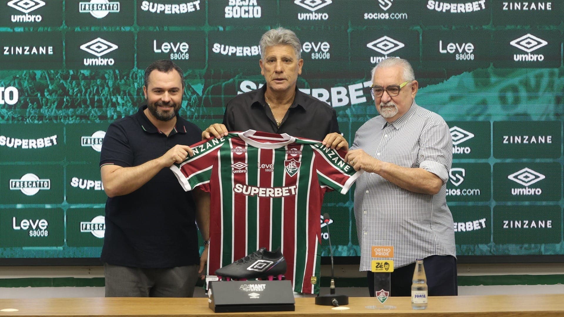 Renato Gaúcho é apresentado como técnico do Fluminense