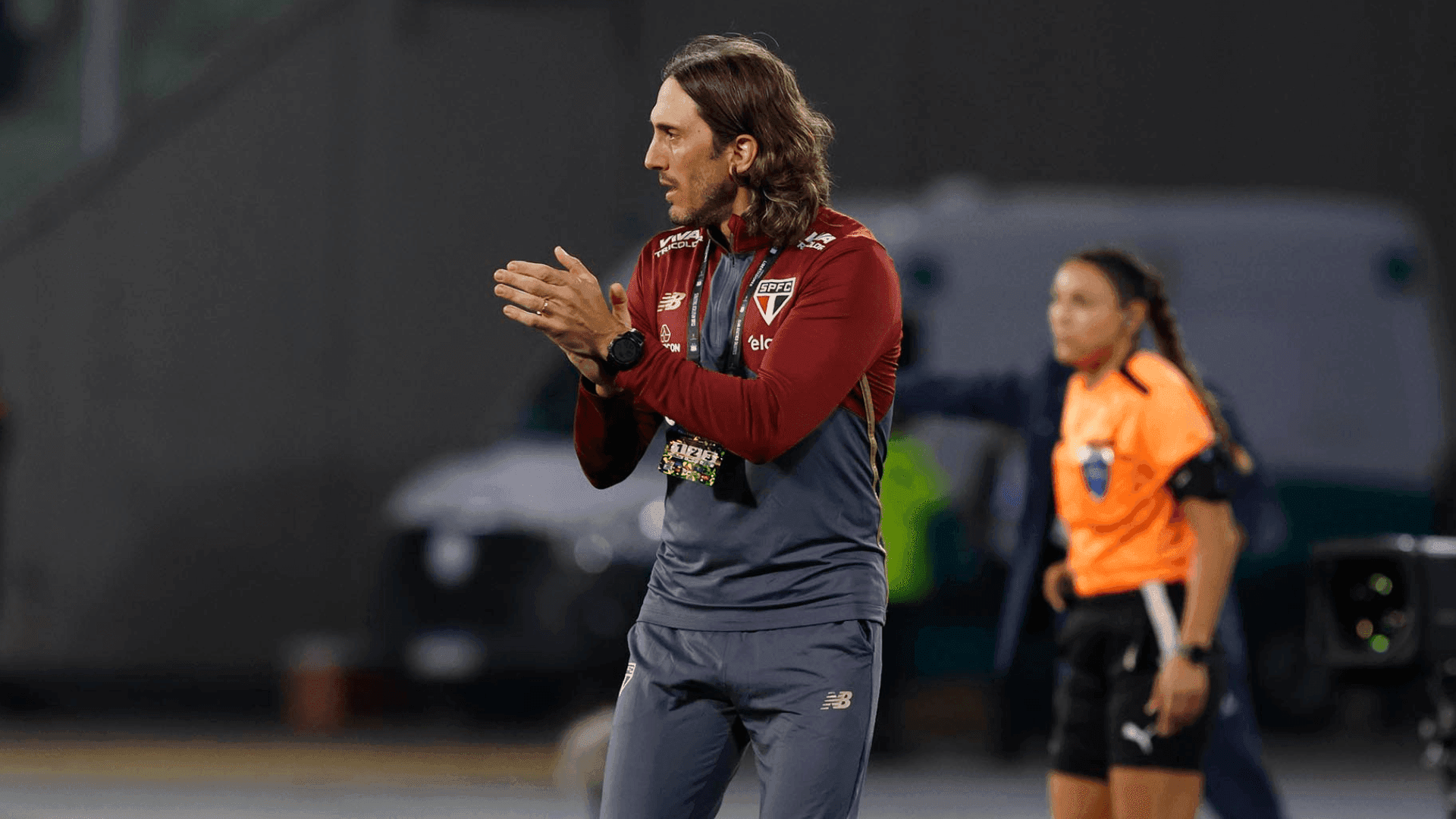 São Paulo enfrenta o Atlético-MG após vitória fora de casa na Libertadores, o que diminuiu a pressão sobre o técnico Zubeldía