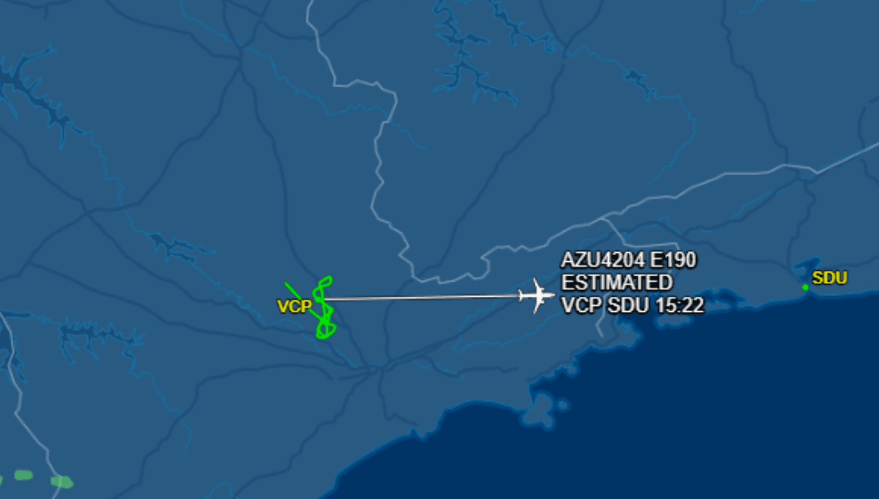 O avião ficou fazendo voltas até retornar para Viracopos
