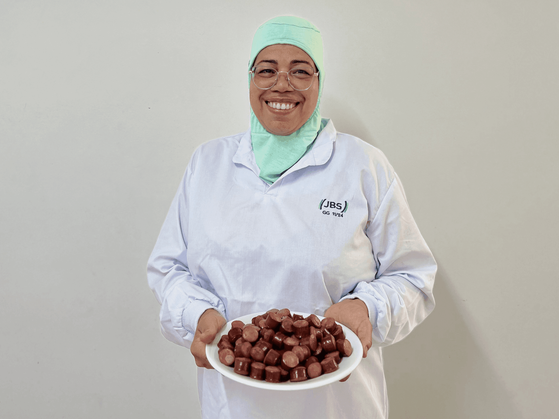 Rosane Souza é Mestre Sensorial e experimenta linguiça para churrascos