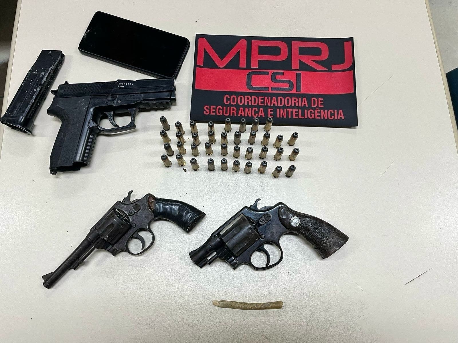 Ação do MPRJ e Polícias Civil e Militar em Arraial do Cabo