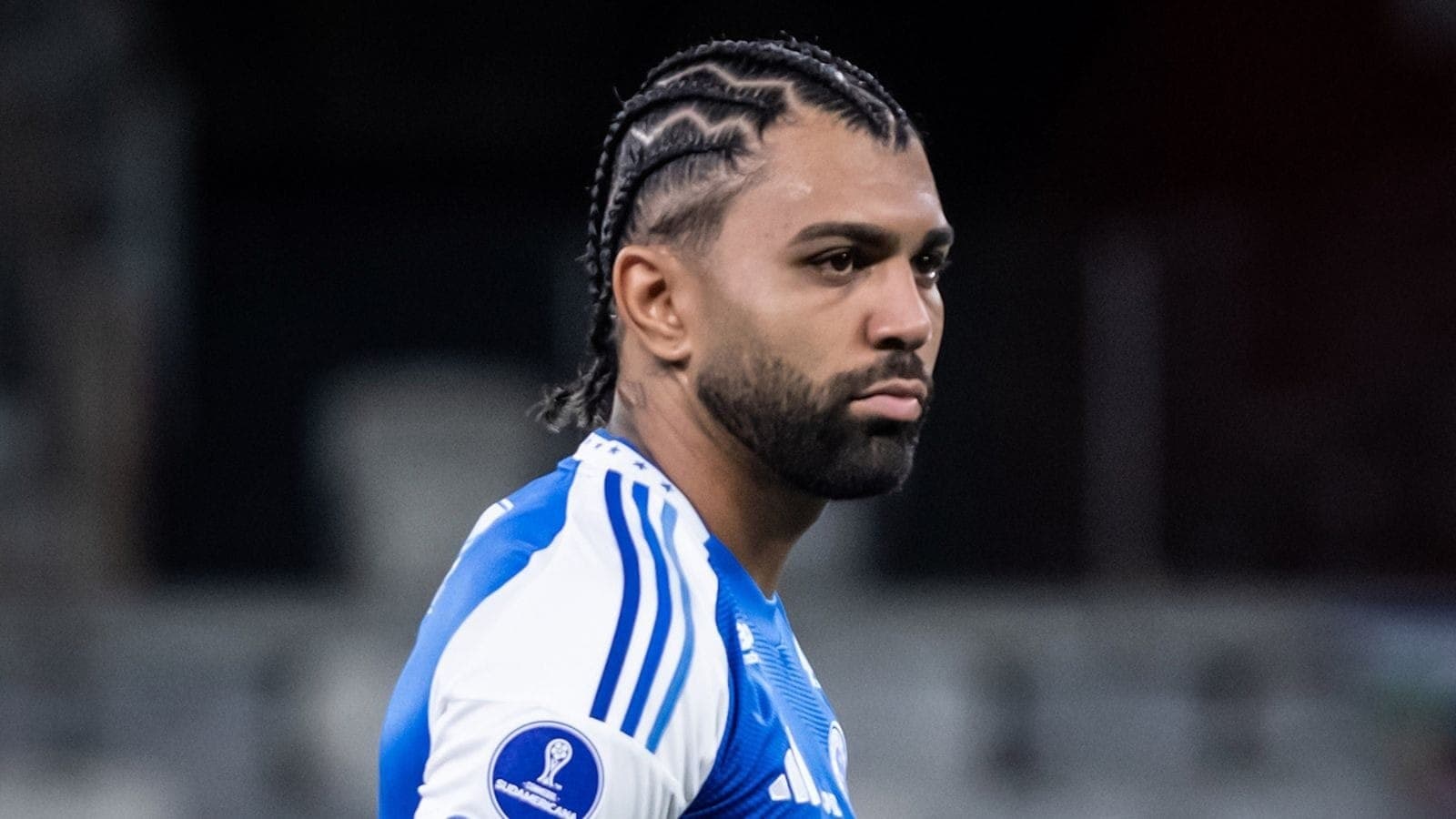 Gabigol, atacante do Cruzeiro, contra o Mushuc Runa