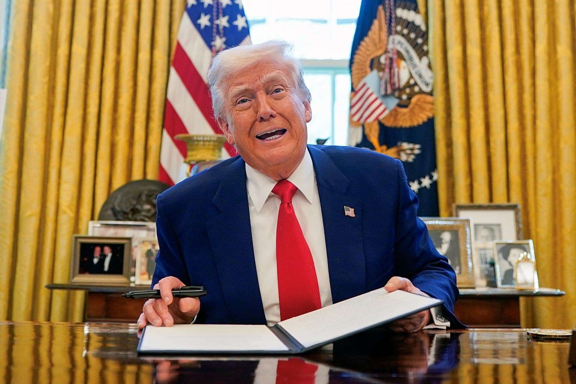 Presidente Donald Trump, dos Estados Unidos, durante despachos na Casa Branca