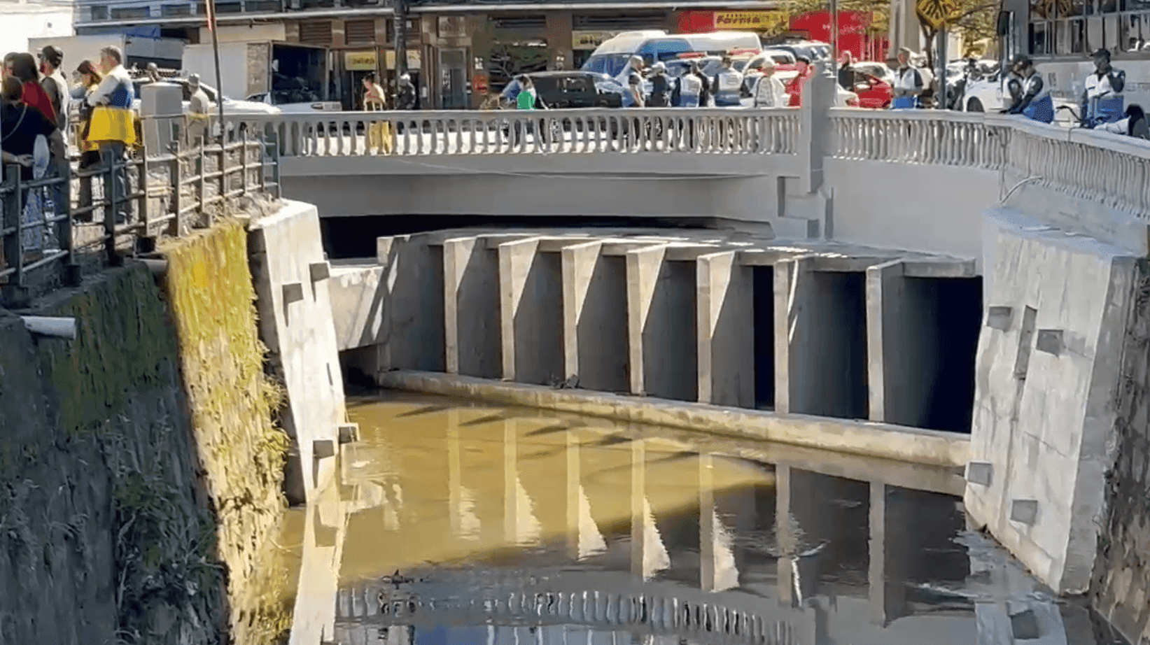Túnel Extravasor, em Petrópolis, na Região Serrana do Rio